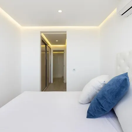 Deluxe In * Costa Adeje (Tenerife)