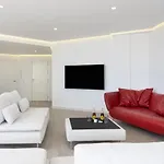 Deluxe In アデヘ